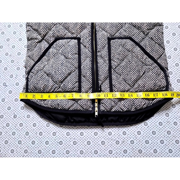 J. Crew Quilted Puffer Vest Black White Herringbone Zip Pockets‎ Women's Small - Picture 7 of 7